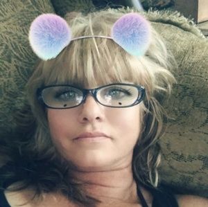 Meet your Posher, Paula